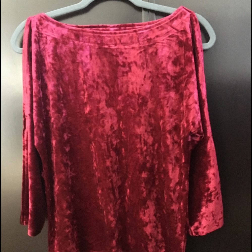 NWT-Spence brand, size S, royal cherry, velour top